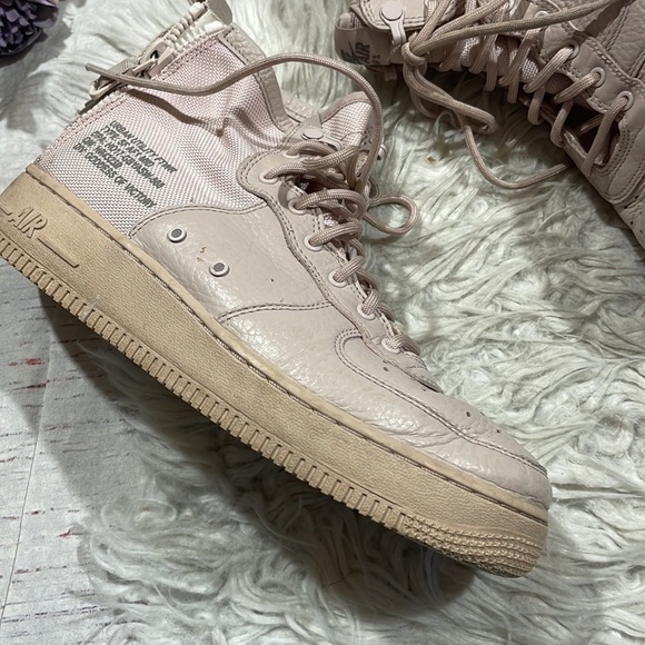 Nike SF Air Force 1 MidSilt Red Canvas Mid Top Sneakers - Picture 9 of 11